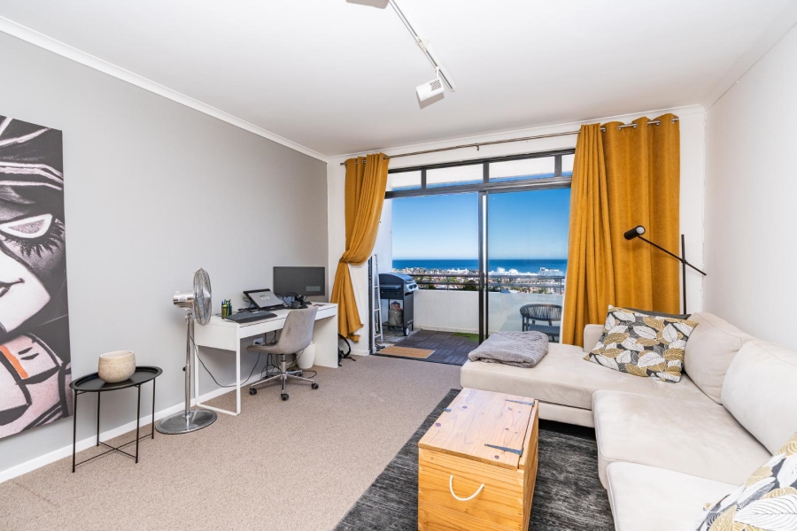 2 Bedroom Property for Sale in Fresnaye Western Cape